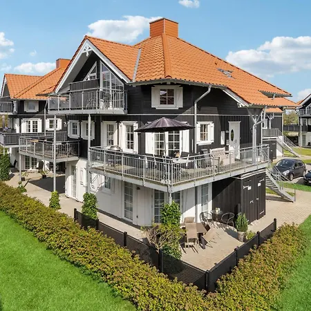 3 Bedroom Awesome In Apartment