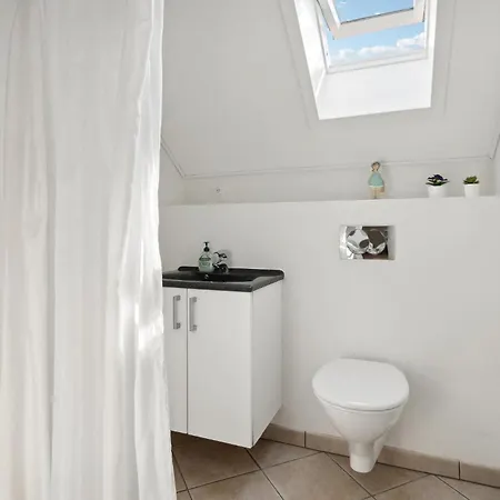 Lägenhet Three-bedroom In Bogense